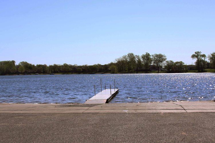 Lakeside Park Lake and Fishing Dock 2